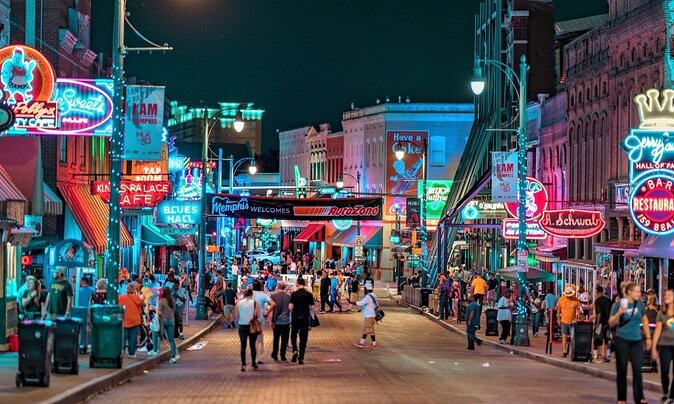 Photo of Nashville at night